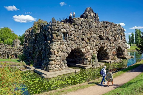 Stein Island with the artificial volcano Vesuvius, Wörlitz Park, Wörlitz Gardens, Garden Kingdom of