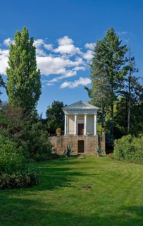 Flora Temple, the last work of the architect Friedrich Wilhelm von Erdmannsdorff, Wörlitz Park,
