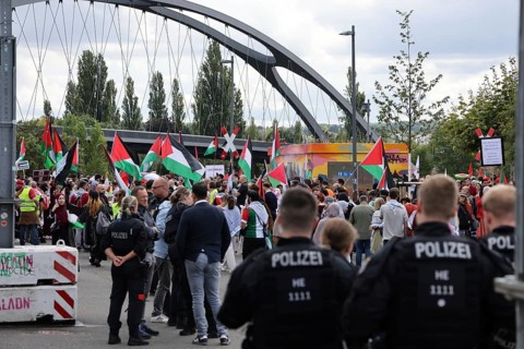 Several thousand people take part in a pro-Palestine demonstration under the slogan United 4 Gaza