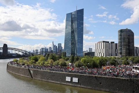 Several thousand people take part in a pro-Palestine demonstration under the slogan United 4 Gaza
