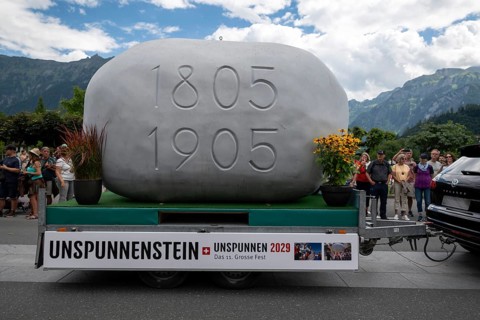 Removal van Unspunnenstein, Interlaken, Switzerland