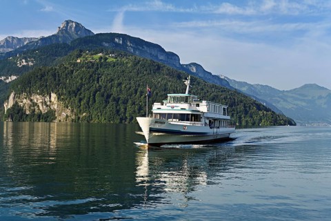 Motor vessel Brunnen underway, Lake Lucerne, Brunnen, Canton Schwyz, Switzerland