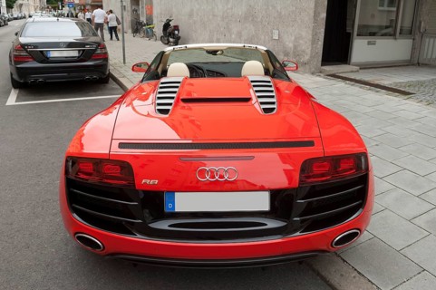 Red Audi R8, V10 engine, rear view