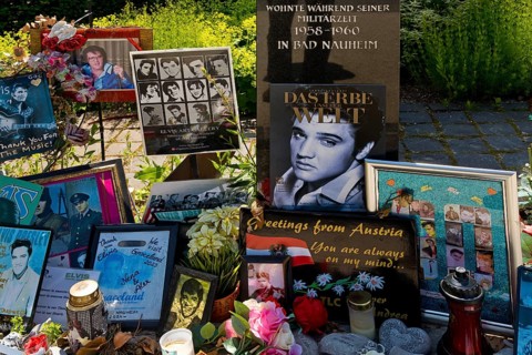 Elvis Stele on Elvis Presley Square, memorial to Elvis Presley with messages from his fans from all