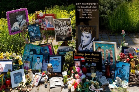Elvis Stele on Elvis Presley Square, memorial to Elvis Presley with messages from his fans from all