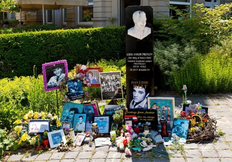 Elvis Stele on Elvis Presley Square, memorial to Elvis Presley with messages from his fans from all