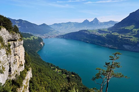 View from Seelisberg to Lake Lucerne, behind Brunnen and the small and large Mythen, Seelisberg,