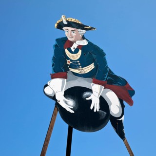 The ride on Münchhausen's cannonball, depicted in the Münchhausen town of Bodenwerder,