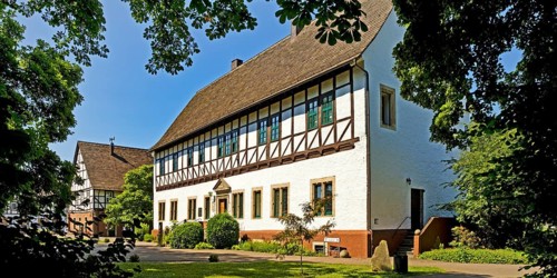 Münchhausen Castle, a former manor house, today town hall, birthplace of Münchhausen, Bodenwerder,