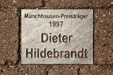 Sign for the 1997 Münchhausen Prize winner Dieter Hildebrandt in the Münchhausen town of