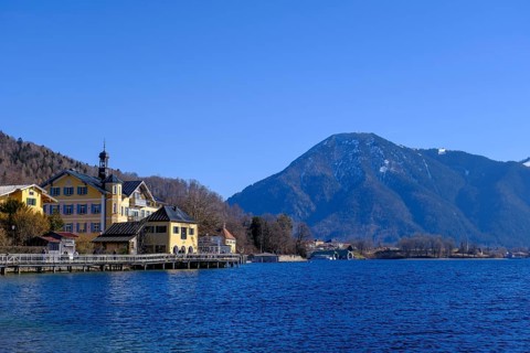 Lakeside promenade, Tegernsee, on Lake Tegernsee, Upper Bavaria, Bavaria, Germany