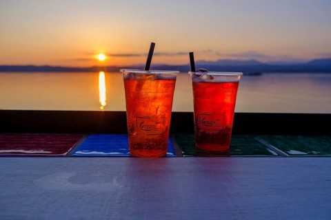 Cocktails, Aperol Sprizz, sunset at the bar, Lido delle Grotte, Jamaica Beach, Sirmione on Lake