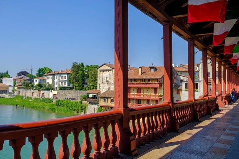 Ponte degli Alpini, with Brenta, Bassano del Grappa, Veneto, Italy
