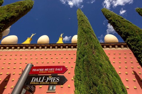 Dali Museum, Dali Museum in Figueres, detail with blue cloudy sky, Figueres, Figueras, Catalonia,