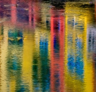 Reflections of the colourful facades in the river Onyar, Girona, Cataluña, Gerona, Catalonia,