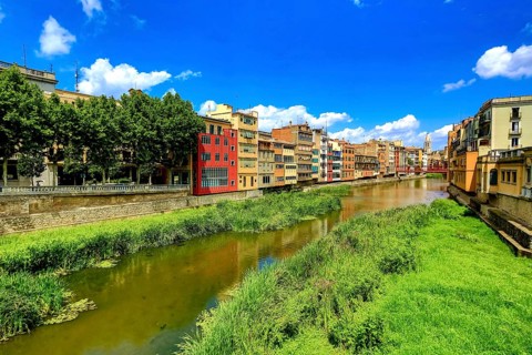 Colourful facades over the river Onyar, Girona, Cataluña, Gerona, Catalonia, Spain, Cataluña,