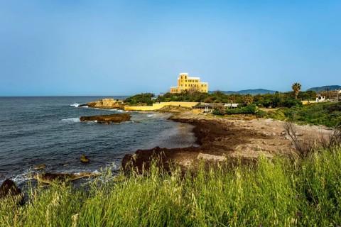 Sardinia, coastal wall, coast and beach with Villa Las Tronas Hotel and Spa, Alghero, Europe,