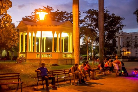 Park pavilion, Neoclassical Marti Library in the centre of Santa Clara, Biblioteca Marti,