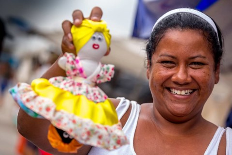 Street vendor with sewn rag doll, La Habana, Cuba, Caribbean, Central America, Cuba, Europe, aerial
