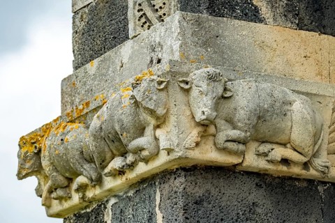 Sardinia, animal motifs cow capital, Santissima TrinitÃƒÂ di Saccargia, Romanesque church,