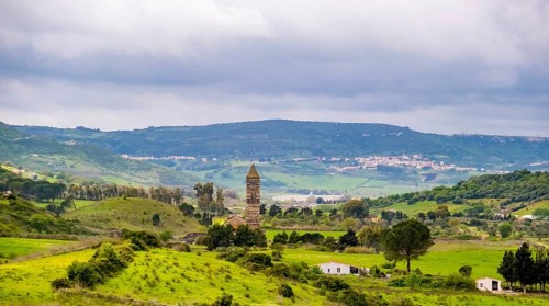 Sardinia, Santissima TrinitÃƒÂ di Saccargia, Romanesque church, meadows and fields, Codrongianos,