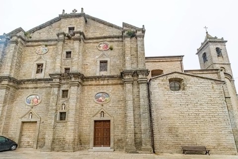 Sardinia, CattÃƒÆ'Ã'Â©drale San Pietro Apostolo, Christian motifs on the façade, Roman Catholic