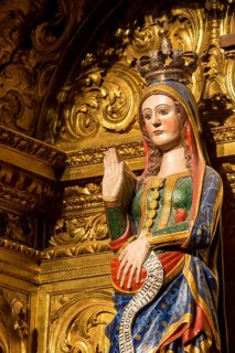 Statue of the pregnant Virgin Mary, depiction of the pregnant Virgin Mary, Sé Catedral de Évora
