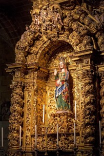 Statue of the pregnant Virgin Mary, depiction of the pregnant Virgin Mary, Sé Catedral de Évora