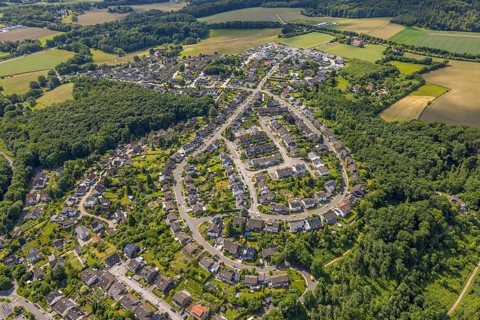 Aerial view, residential area housing estate Homberg between Krumbeckstraße and Hügelstraße, above