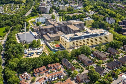 Aerial view, HELIOS Klinikum Niederberg with construction site and new building, Velbert, Ruhr