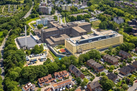 Aerial view, HELIOS Klinikum Niederberg with construction site and new building, Velbert, Ruhr