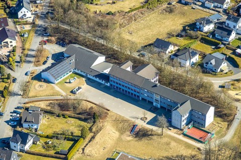 Aerial photo, KGS Kath. Grundschule Gerlingen, Gerlingen, Wenden, Sauerland, North