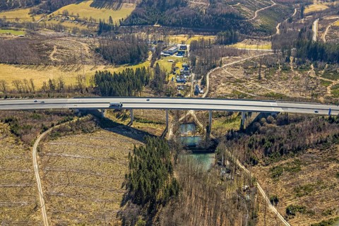 Aerial view, valley bridge of the A4 motorway, Zum Altenberg, ponds under the motorway, forest