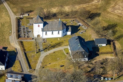 Aerial view, St. Mary's Catholic Church and cemetery, Römershagen, Wenden, Sauerland, North