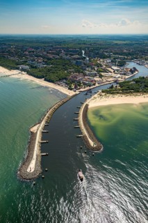 KoÅ'obrzeg, Kolobrzeg, harbour entrance, pier, Baltic Sea beach, Baltic Sea coast, Województwo