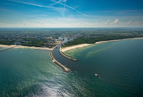 KoÅ'obrzeg, Kolobrzeg, harbour entrance, pier, Baltic Sea beach, Baltic Sea coast, Województwo