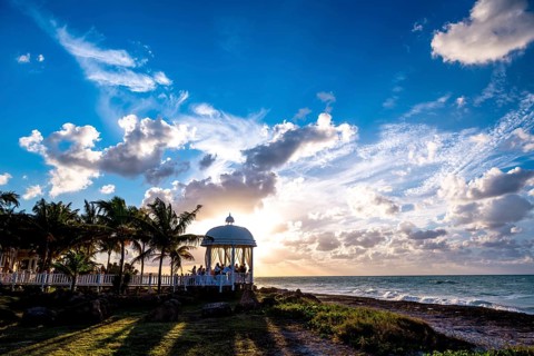 Wedding pavilion on the beach of Varadero with sunset in the hotel complex PARADISUS VARADERO