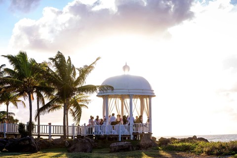 Wedding pavilion on the beach of Varadero with sunset in the hotel complex PARADISUS VARADERO