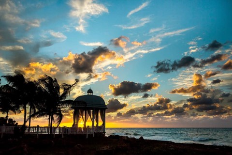 Wedding pavilion on the beach of Varadero with sunset in the hotel complex PARADISUS VARADERO