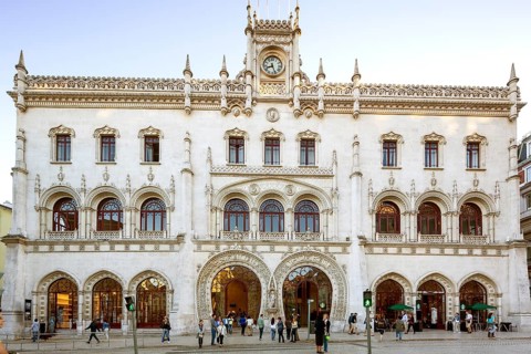 Art Nouveau façade Estação ferroviária do Rossio, Santa Justa - Lisboa do Rossio railway station,