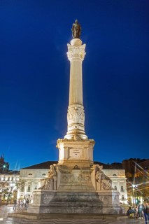 Monument, Praça do Rossio, cobblestones in wave form, wave pattern, Lisbon, Lisbon, Portugal