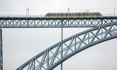 Ponte de Dom Luis I with Metro do Porto, light railway, double-decker bridge, Vila Nova de Gaia,