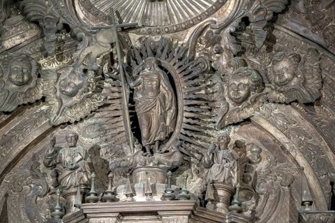 Chiselled silver altarpiece, Da Sé Cathedral, Barredo district, UNESCO World Heritage Site, Oporto,