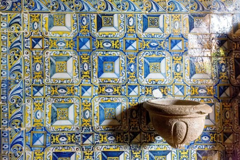 Holy water basin in front of painted tiles, Azulejos, Fortress of Tomar, Castle of the Knights