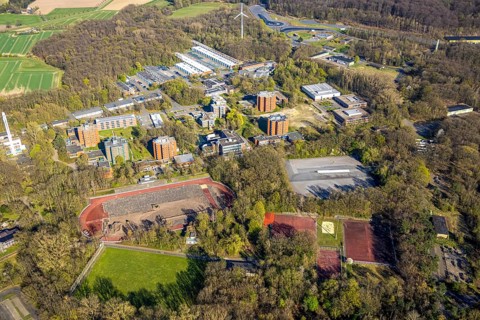 Aerial view, high-rise housing estate Am Kesselhaus and Carl-Sievering-Straße with construction