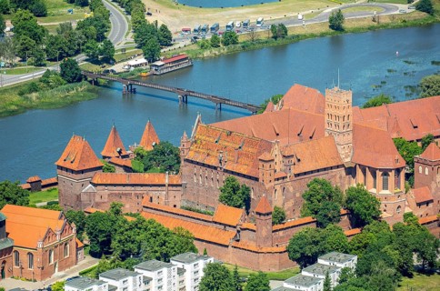 Malbork, Castle, Brick Gothic, River Nogat, City of Marienburg, Seat of the Grand Masters of the