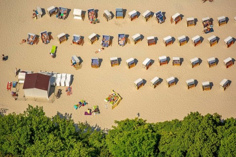 Sandy beach beach, beach chairs, KoÅ'obrzeg, Baltic Sea coast, holiday region, Województwo