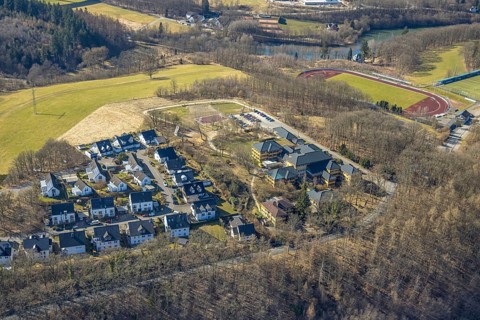 Aerial view, German Red Cross Hospital, Auguste-Liese-Straße housing estate, Kreuzbergstadion