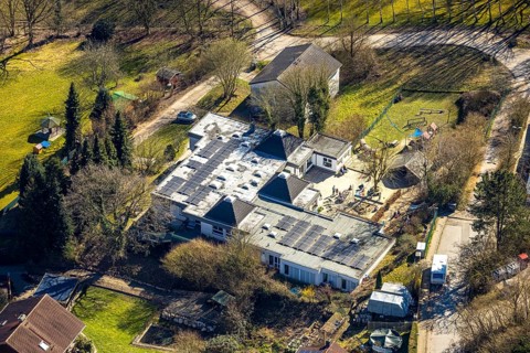 Aerial view, AWO sub-district Ennepe-Ruhr day-care centre with solar roof, Wengern, Wetter, Ruhr