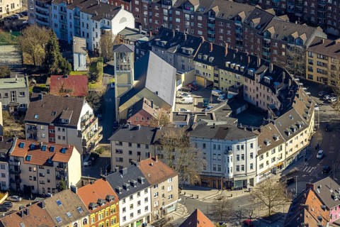 Aerial view, Kreuzkirche Lutheran Church, semicircular residential complex, Lutherstraße, Witten,